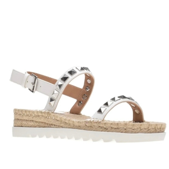 ❤️NIB Wild Pair Women's Yelenah Faux Leather Studded Espadrilles❤️ - Picture 4 of 5